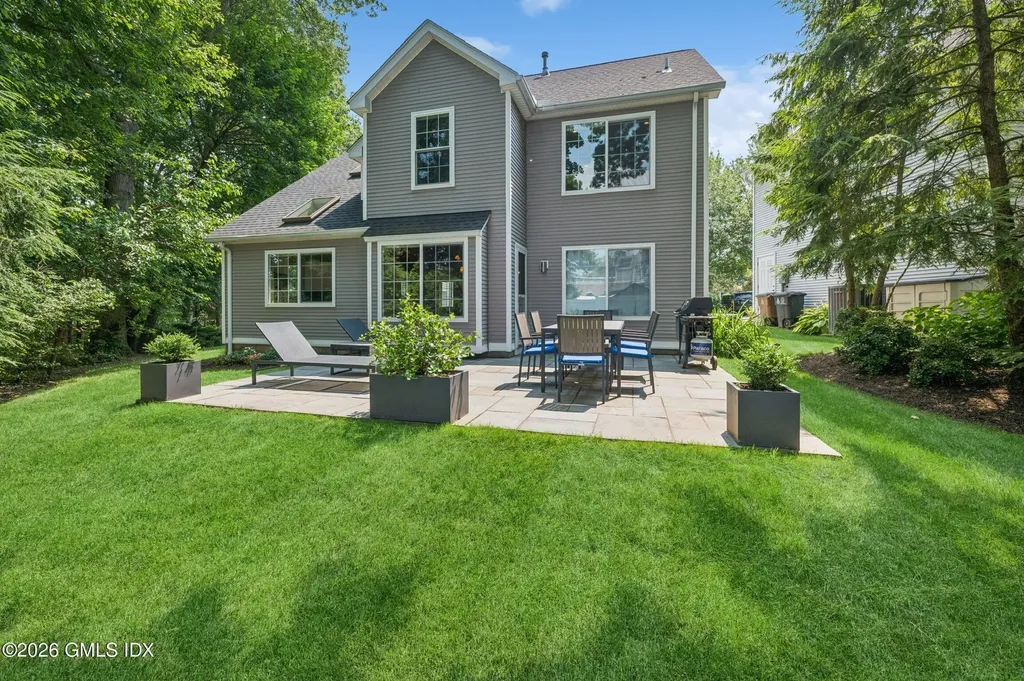 115 Top Gallant Road Stamford CT 06902