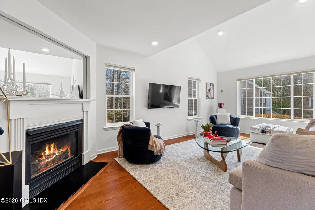 115 Top Gallant Road Stamford CT 06902