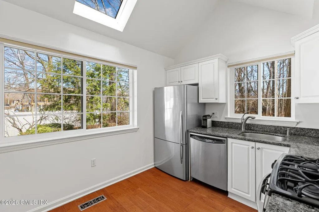 115 Top Gallant Road Stamford CT 06902