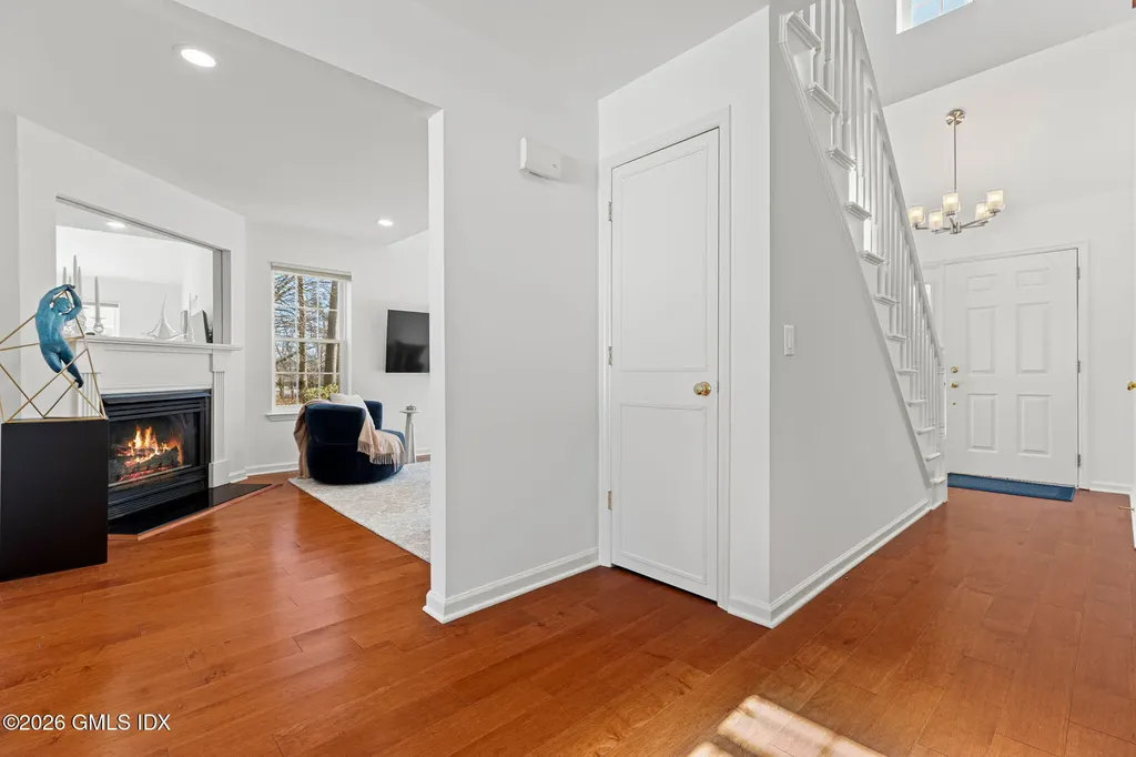 115 Top Gallant Road Stamford CT 06902