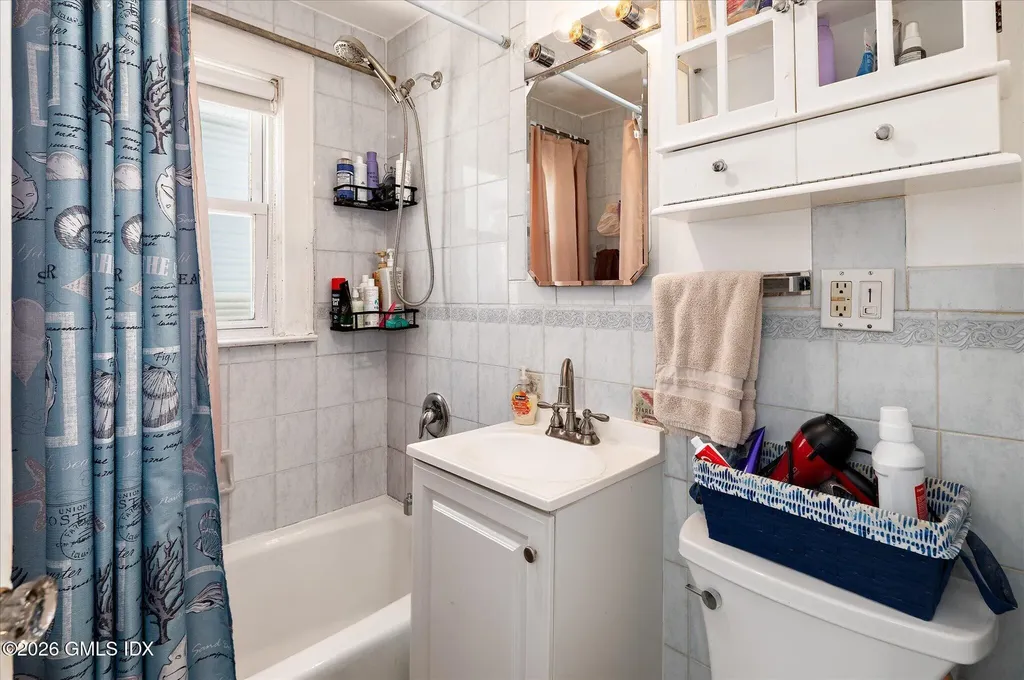 67 W View Street Greenwich CT 06830