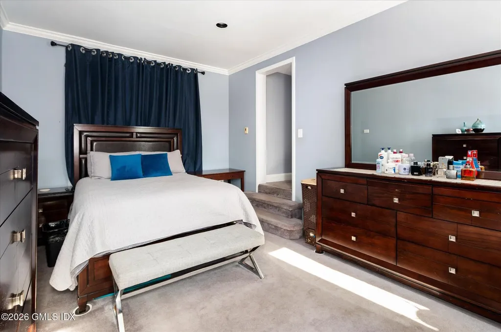 67 W View Street Greenwich CT 06830