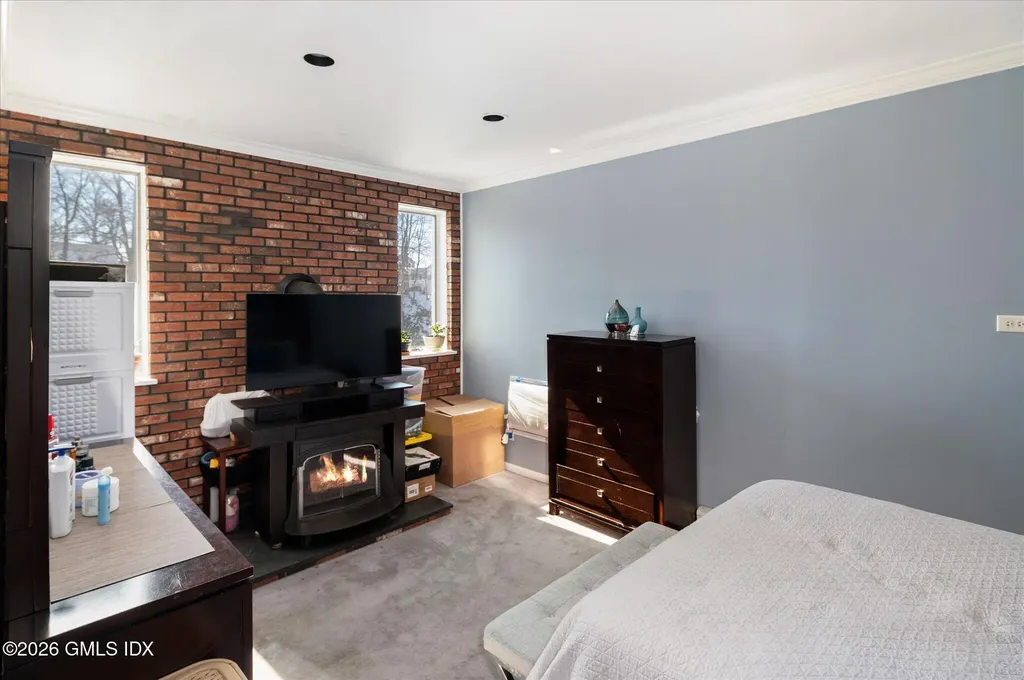 67 W View Street Greenwich CT 06830