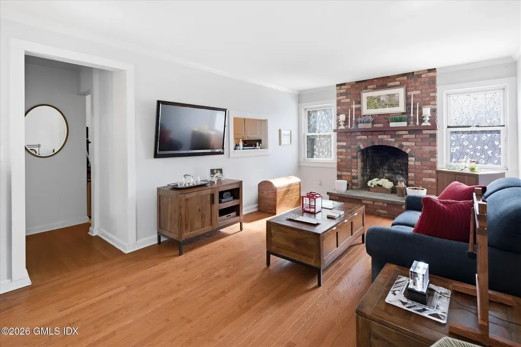 67 W View Street Greenwich CT 06830