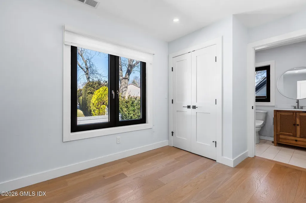 31 Thornhill Road Riverside CT 06878