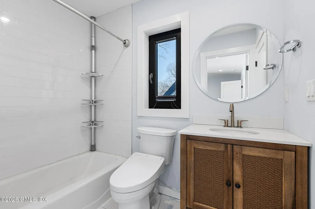 31 Thornhill Road Riverside CT 06878