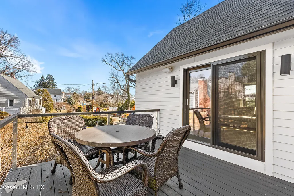 31 Thornhill Road Riverside CT 06878