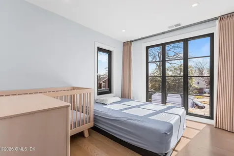 31 Thornhill Road Riverside CT 06878