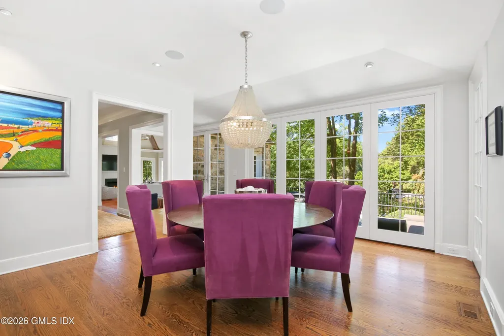 105 Woodside Drive Greenwich CT 06830