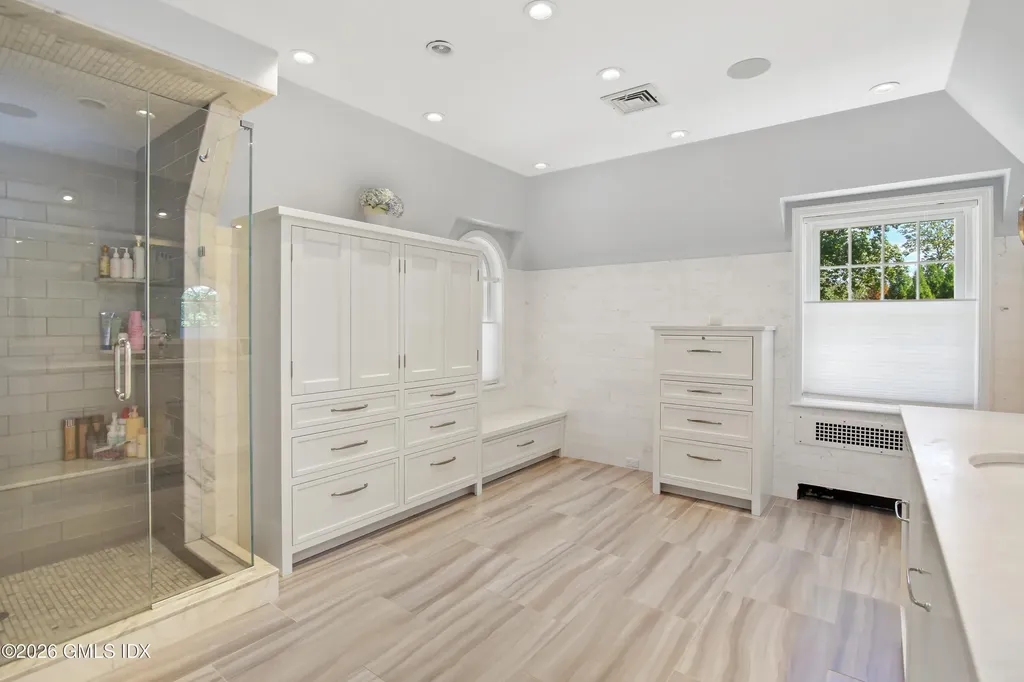 105 Woodside Drive Greenwich CT 06830