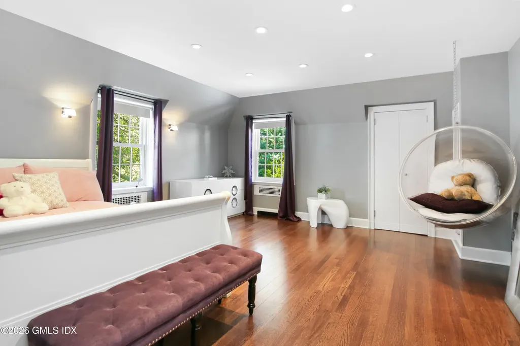 105 Woodside Drive Greenwich CT 06830