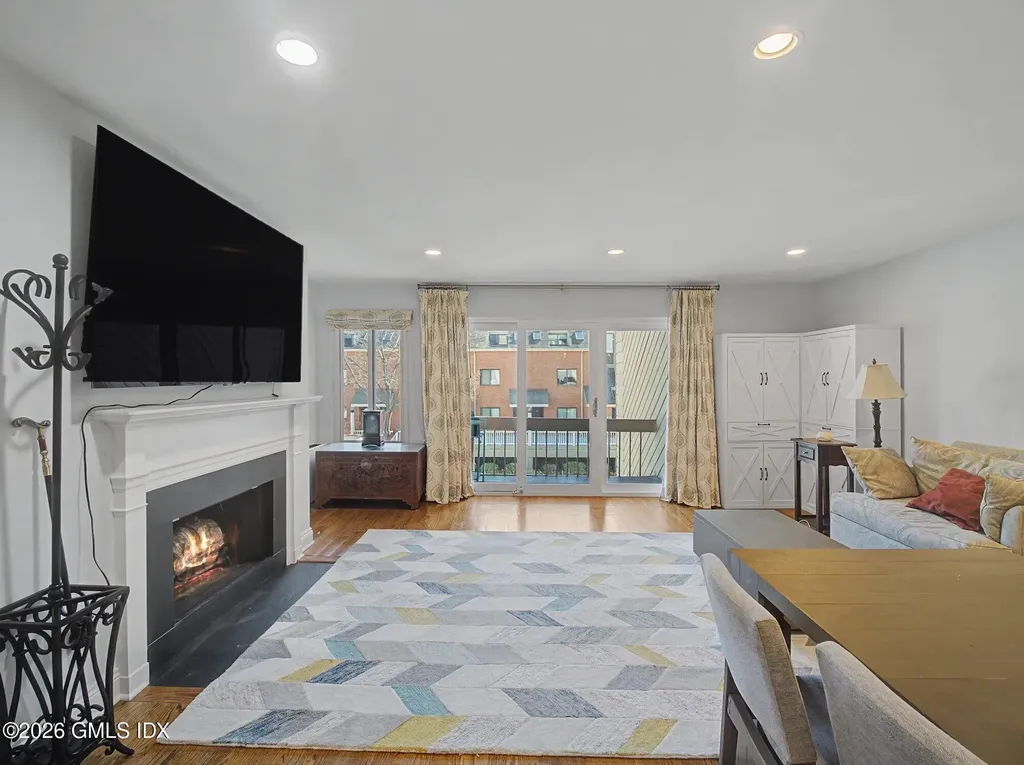 9 River Road Cos Cob CT 06807