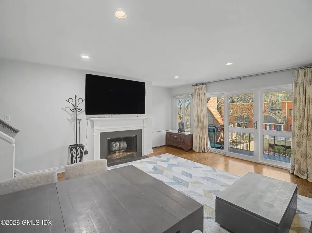 9 River Road Cos Cob CT 06807