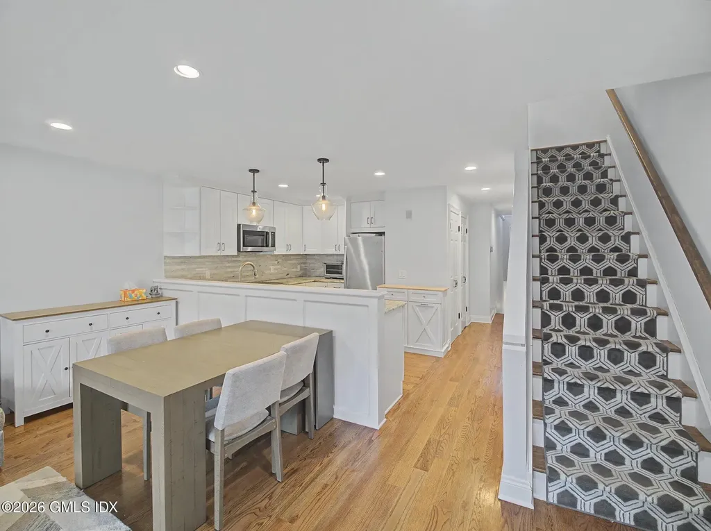 9 River Road Cos Cob CT 06807