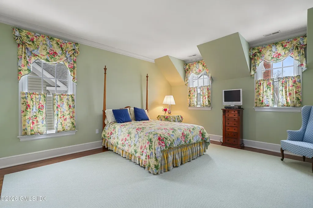 53 Waterview Way Stamford CT 06902