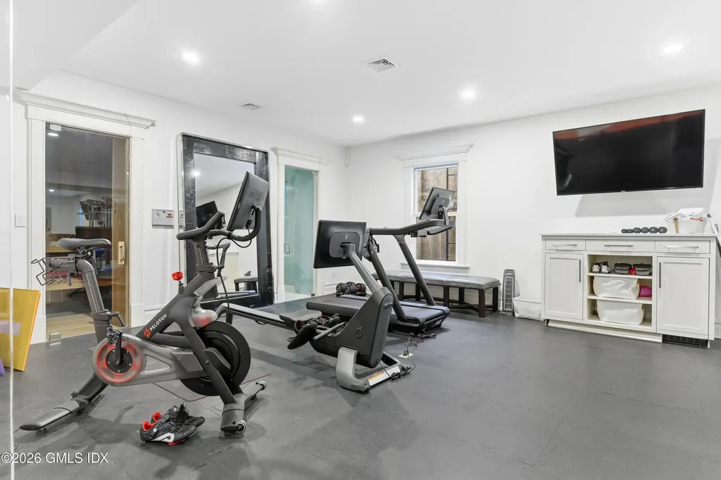 212 Bedford Road Greenwich CT 06831