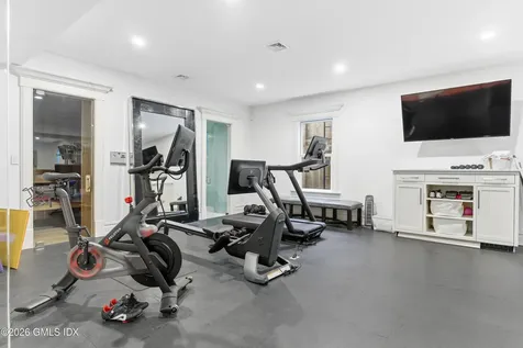 212 Bedford Road Greenwich CT 06831