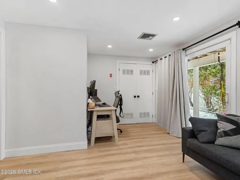 328 Hamilton Avenue Greenwich CT 06830