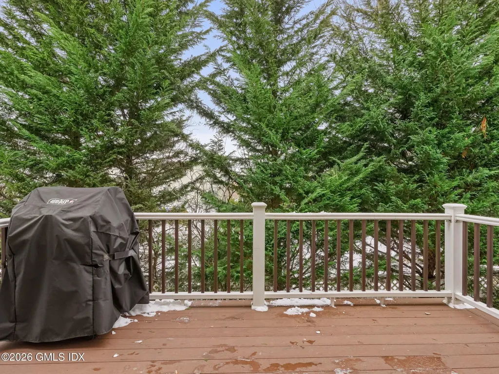 328 Hamilton Avenue Greenwich CT 06830