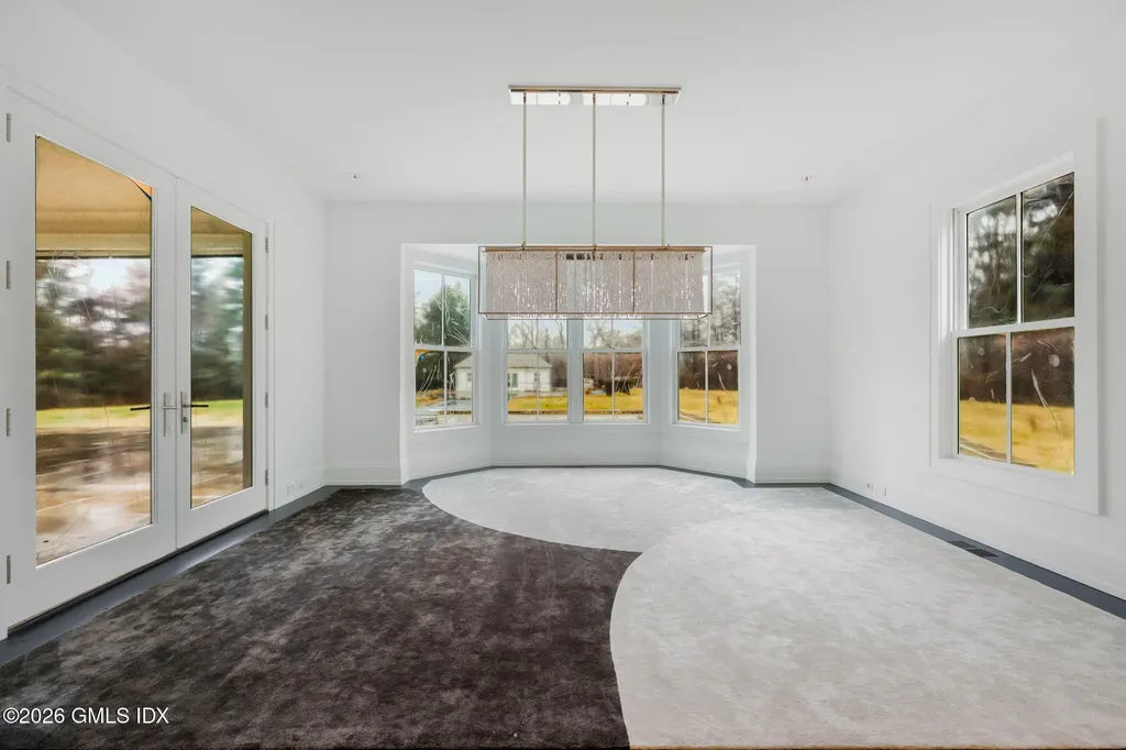 8 Old Round Hill Lane Greenwich CT 06831