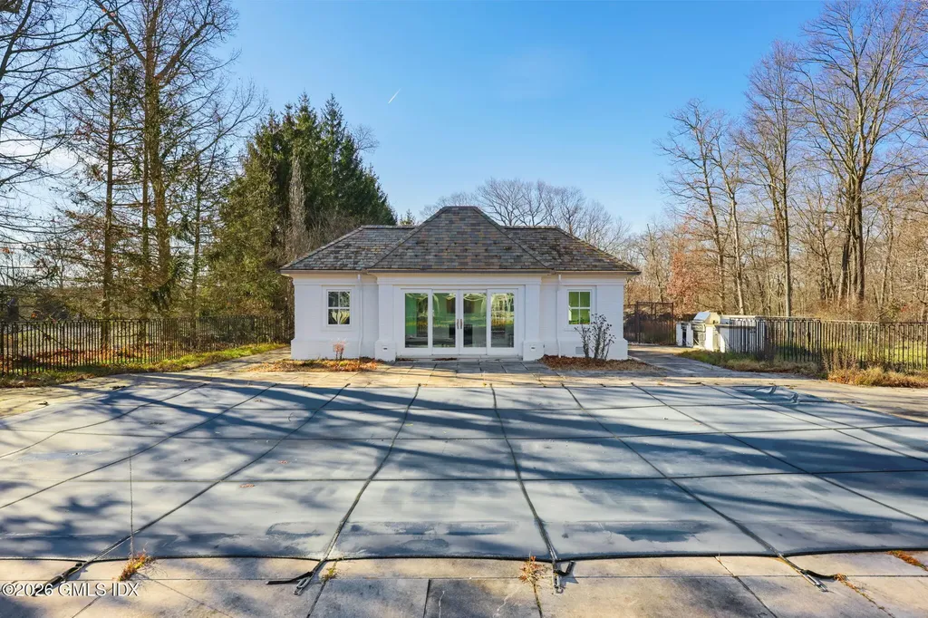 8 Old Round Hill Lane Greenwich CT 06831