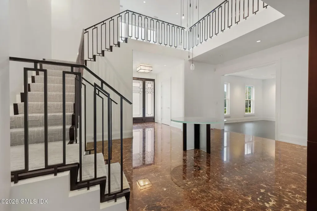 8 Old Round Hill Lane Greenwich CT 06831