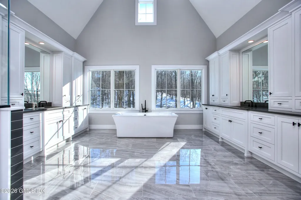 161 Pecksland Road Greenwich CT 06831