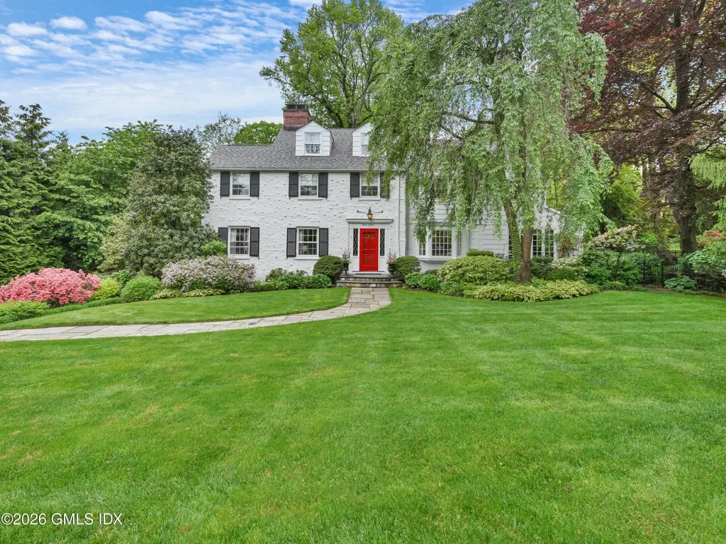 Riverside CT, 47 Owenoke Way