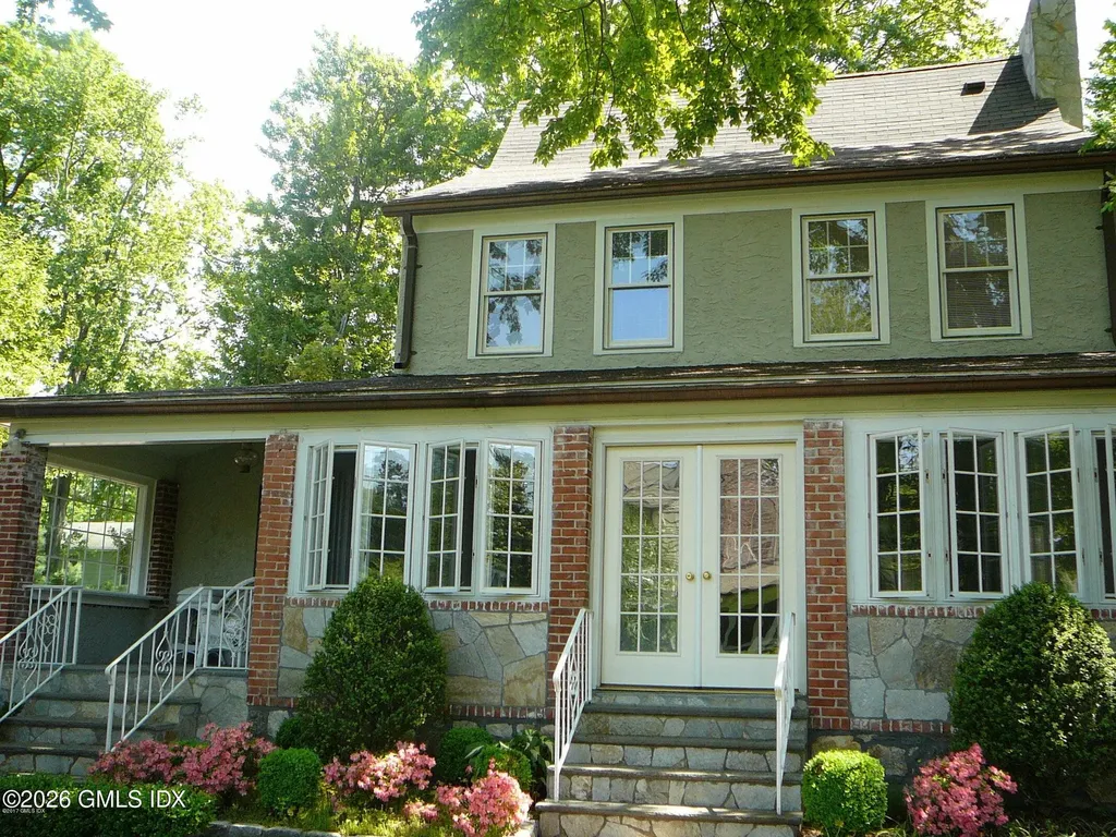 6 Clark Street Old Greenwich CT 06870