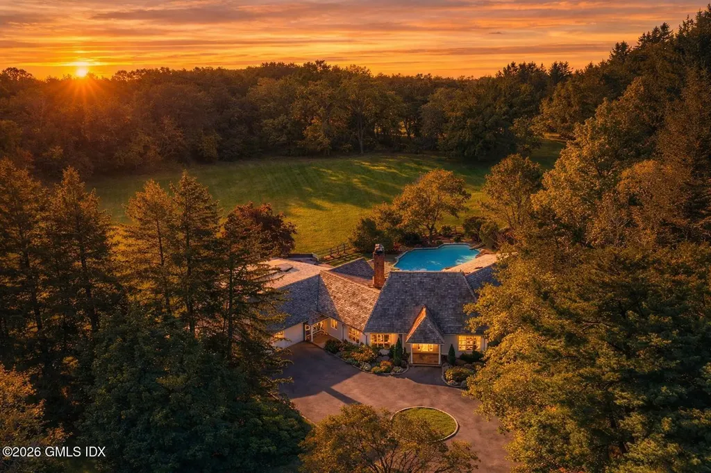 6 Reynwood Manor Greenwich CT 06831