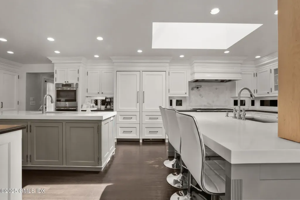 6 Reynwood Manor Greenwich CT 06831