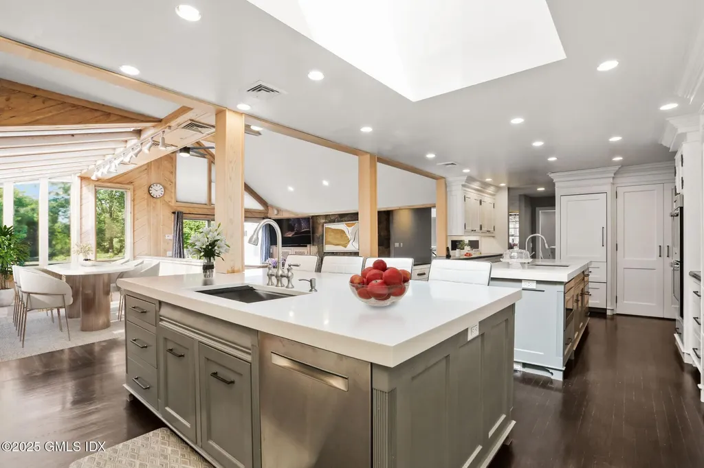 6 Reynwood Manor Greenwich CT 06831