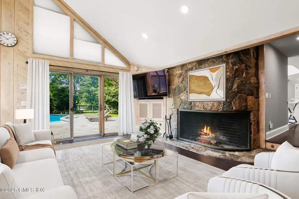 6 Reynwood Manor Greenwich CT 06831