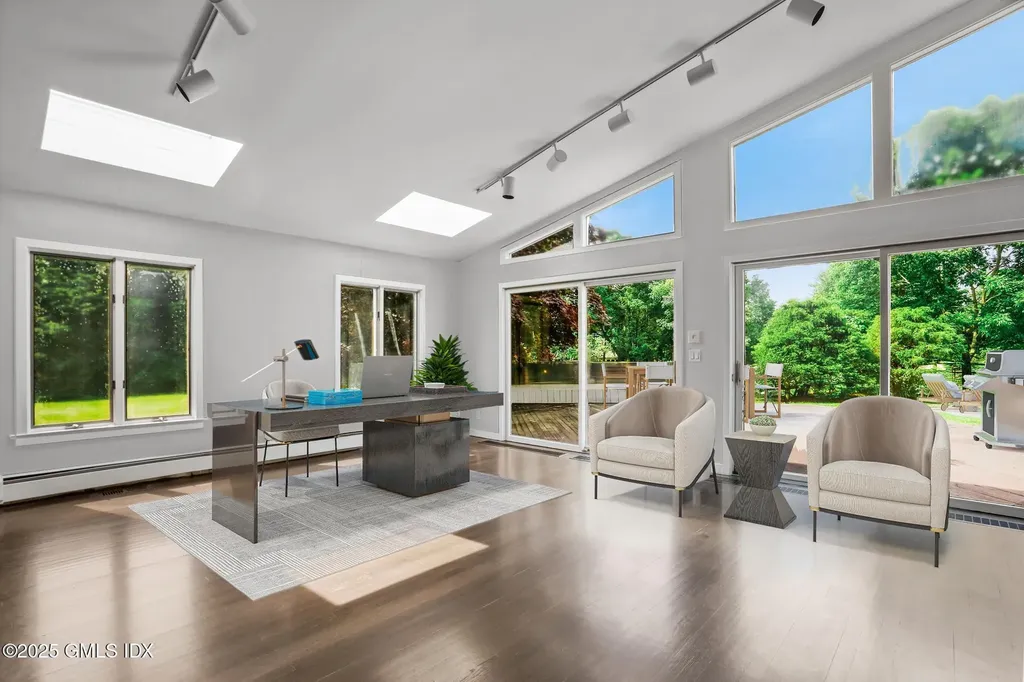 6 Reynwood Manor Greenwich CT 06831