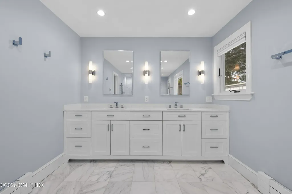 6 Reynwood Manor Greenwich CT 06831