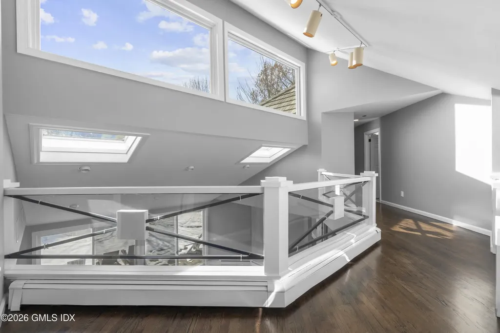 6 Reynwood Manor Greenwich CT 06831