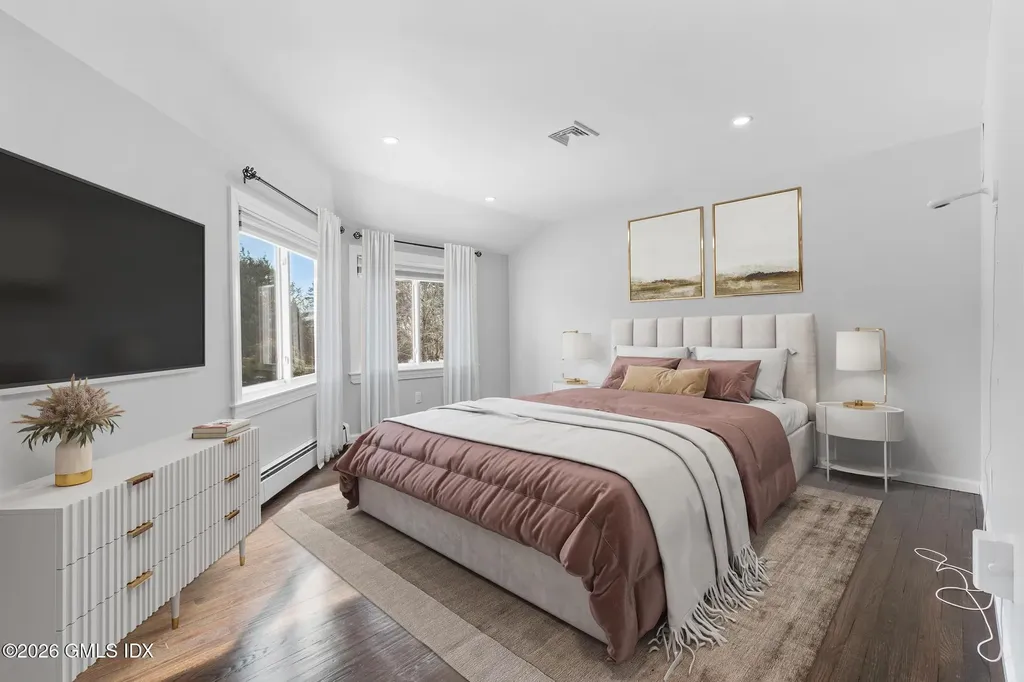 6 Reynwood Manor Greenwich CT 06831