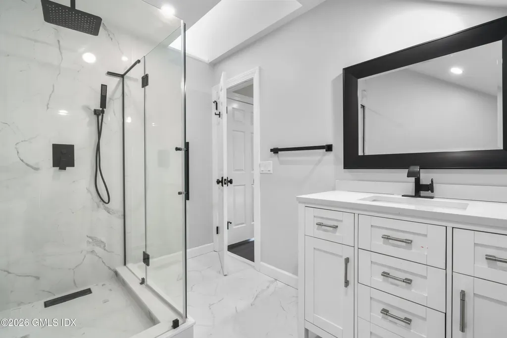 6 Reynwood Manor Greenwich CT 06831