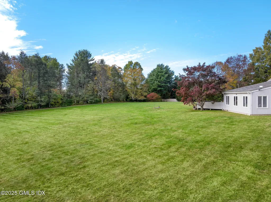 6 Reynwood Manor Greenwich CT 06831