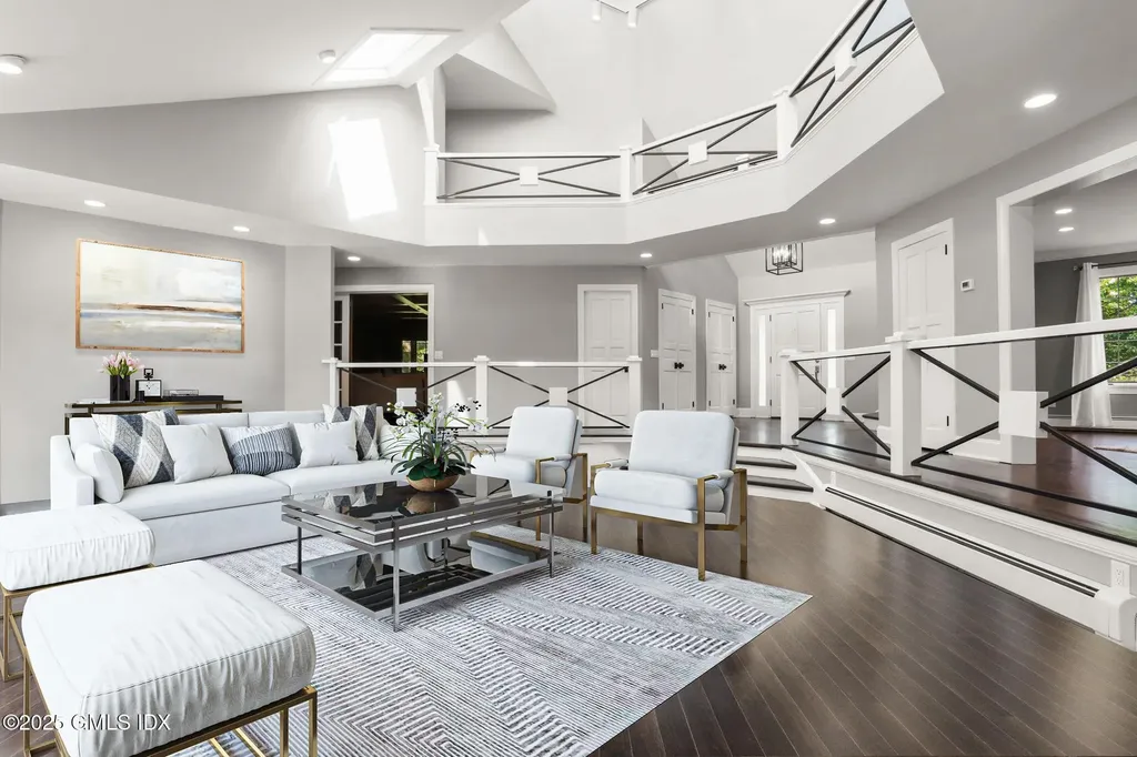 6 Reynwood Manor Greenwich CT 06831