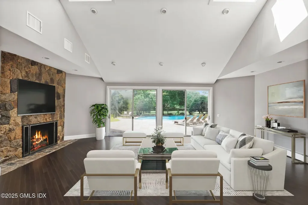 6 Reynwood Manor Greenwich CT 06831