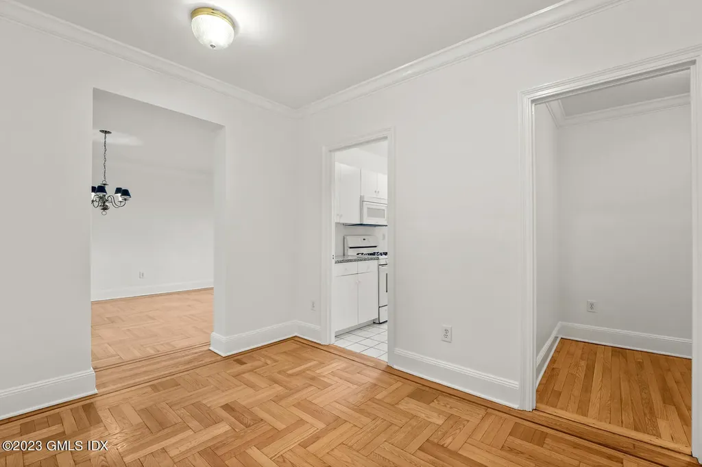 25 W Elm Street Greenwich CT 06830