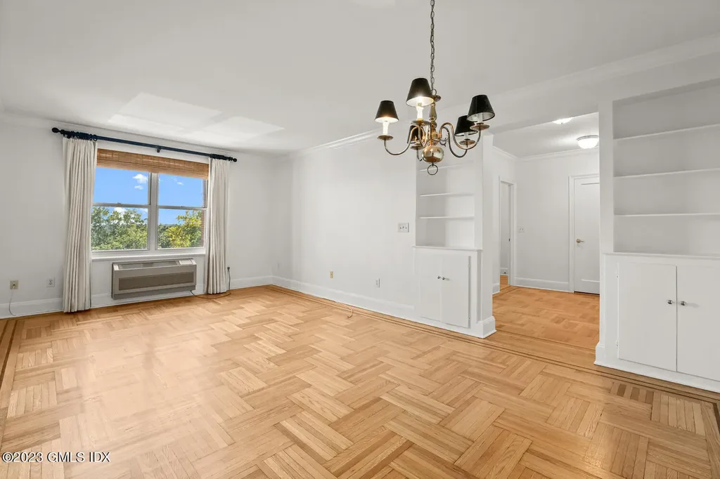 25 W Elm Street Greenwich CT 06830