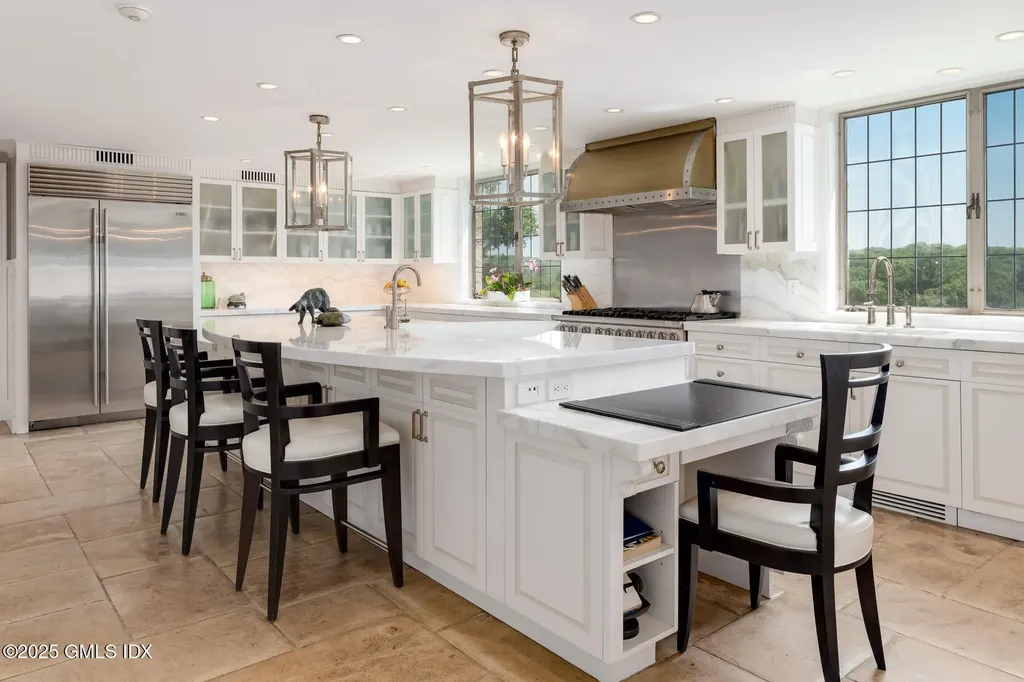 1233 Rock Rimmon Road Stamford CT 06903