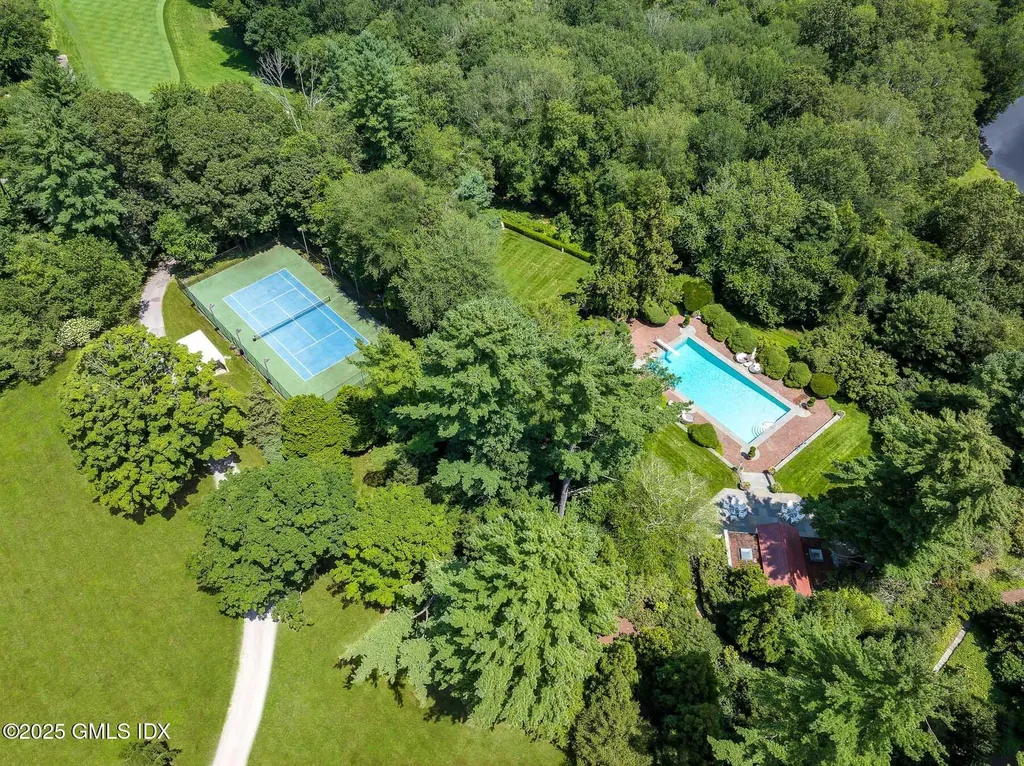 1233 Rock Rimmon Road Stamford CT 06903