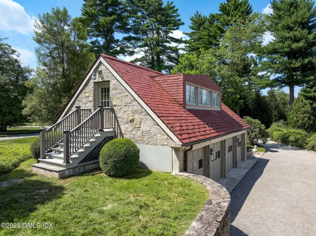 1233 Rock Rimmon Road Stamford CT 06903