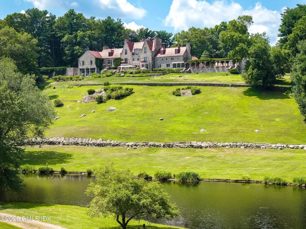 1233 Rock Rimmon Road Stamford CT 06903