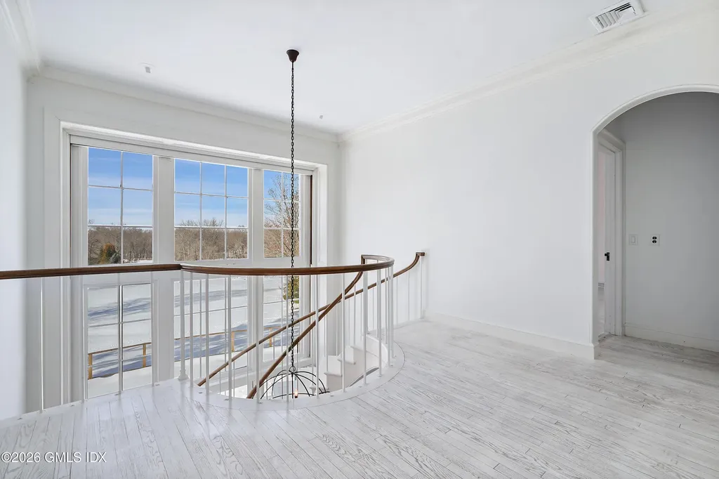 188 Round Hill Road Greenwich CT 06831