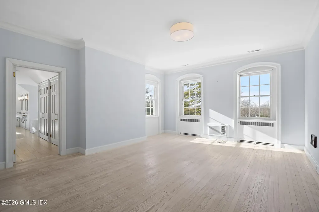 188 Round Hill Road Greenwich CT 06831