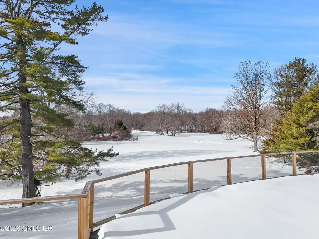 188 Round Hill Road Greenwich CT 06831